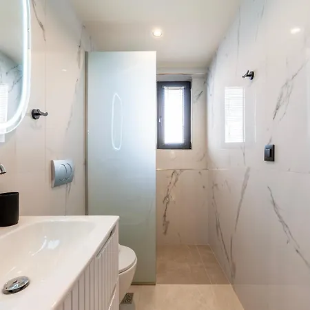 Orama Luxury Apartman *